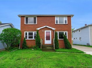 35 Crandon Blvd, Cheektowaga, NY 14225