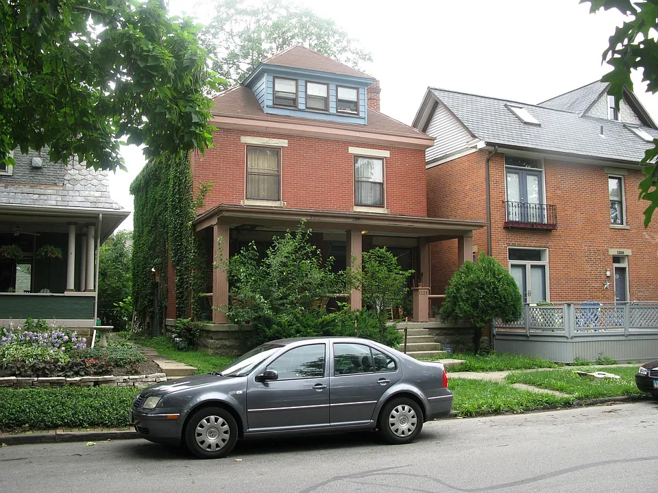 1328 Hunter Ave #B