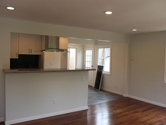 kitchen/ living room