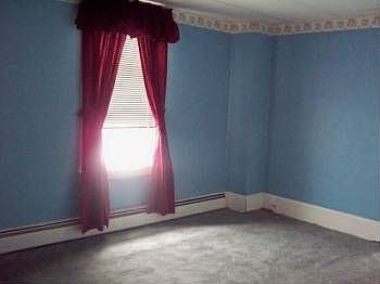 2nd image of 117 Willow St
