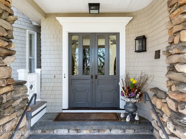 251 Palmer Hill Rd, Old Greenwich, CT 06870