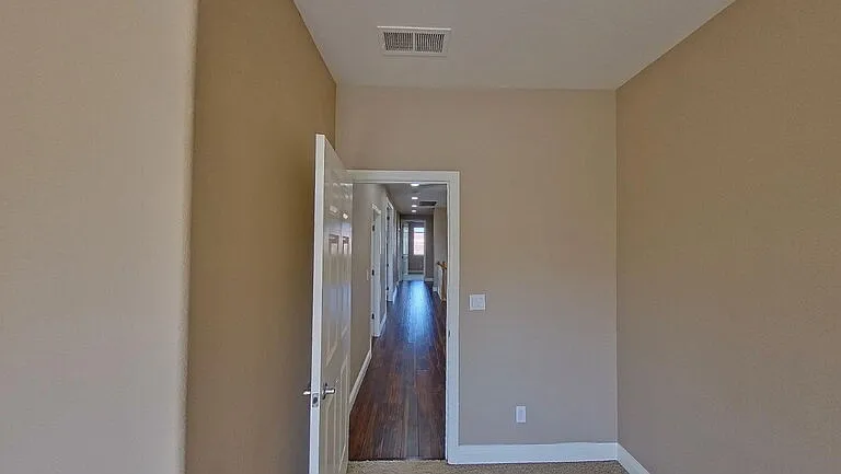 1692 Woodhaven Cir — Photo 39