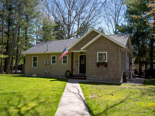 5936 S Rapids Rd, Branch, MI 49402
