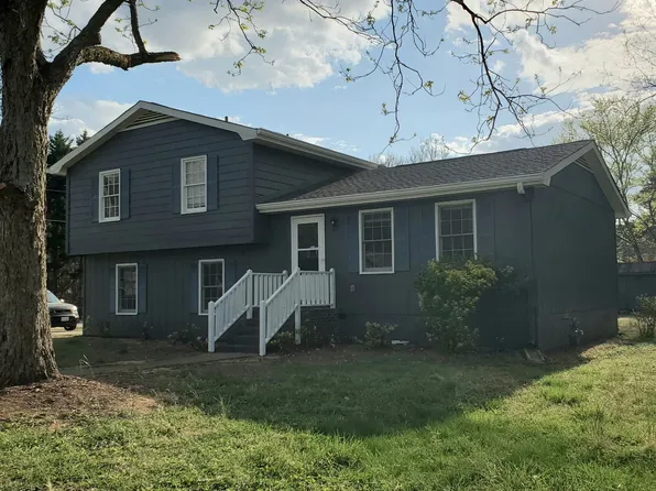 3353 Castille Dr, Snellville, GA 30039