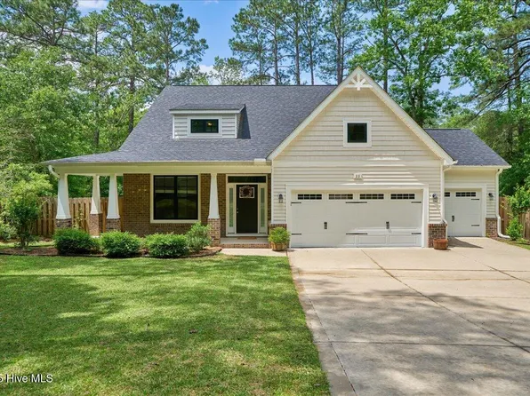 11 Bedford Circle, Pinehurst, NC 28374