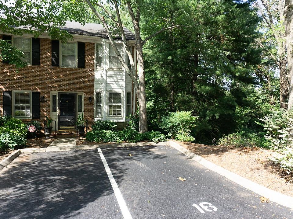 1st image of 900 N Main St Unit 16