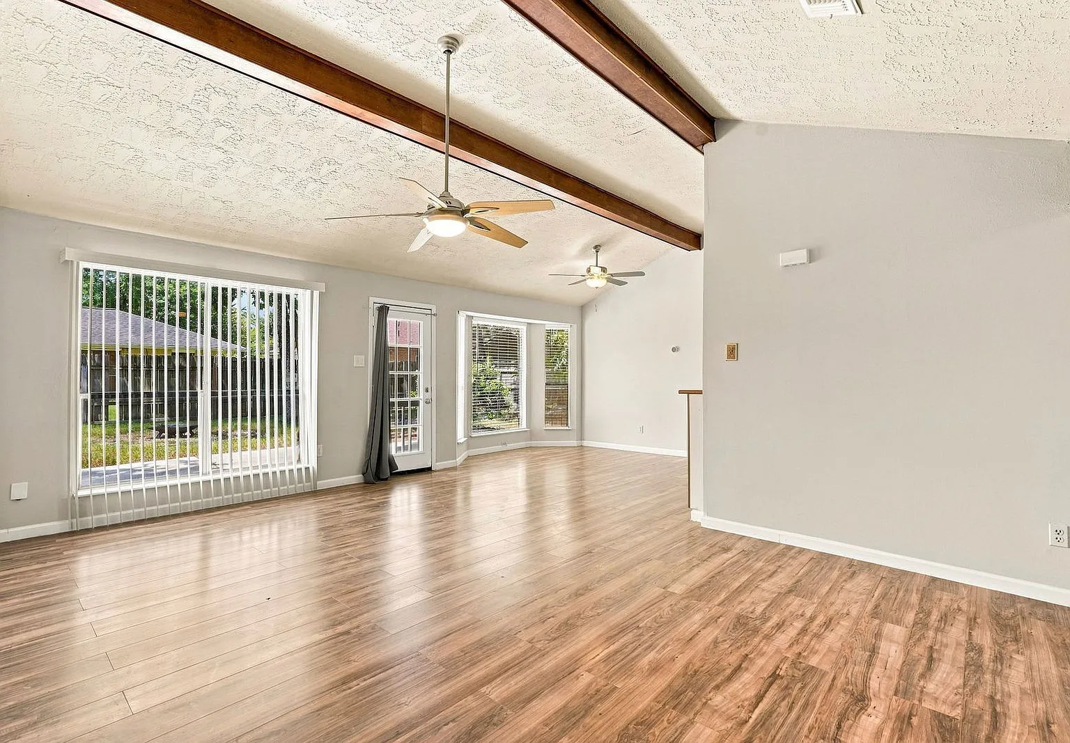 2 bed, 2.0 bath, 1248 sqft, $1,750 — Photo 4