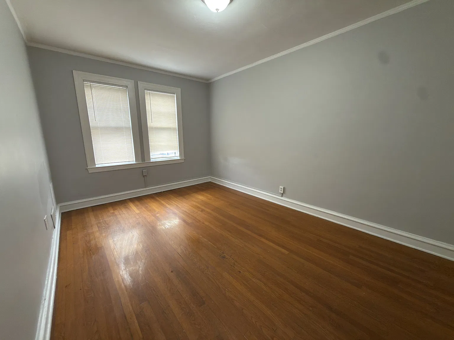 1 bed, 708 sqft, $1,350 — Photo 3