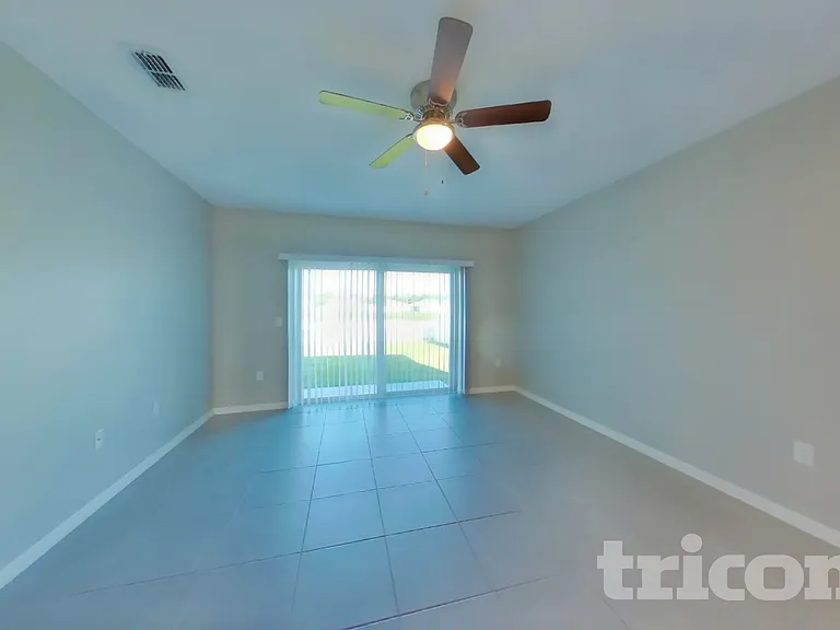 226 Amber Way — Photo 2