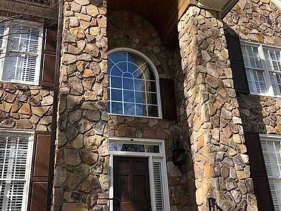 2nd image of 103 Kazmann Ct