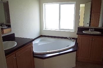 4th image of 2700 Mar Vista Dr Space 23
