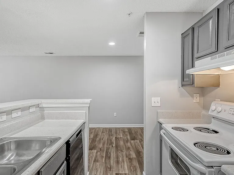 Rise Avalon — Photo 32