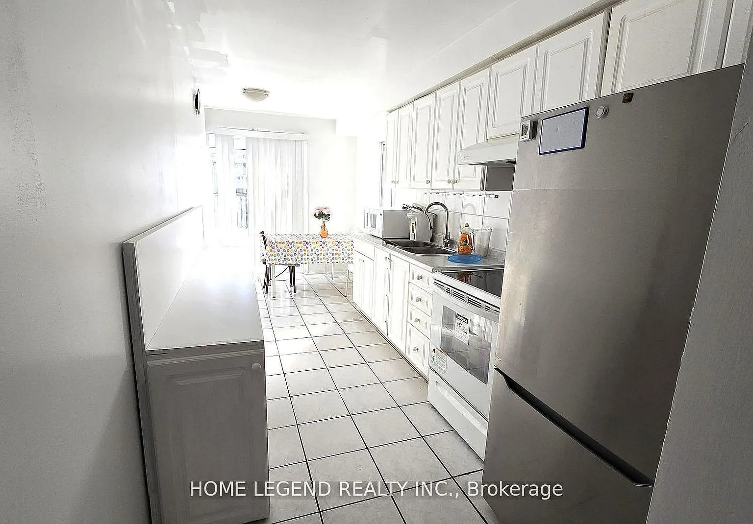 1 bed, $980 — Photo 2