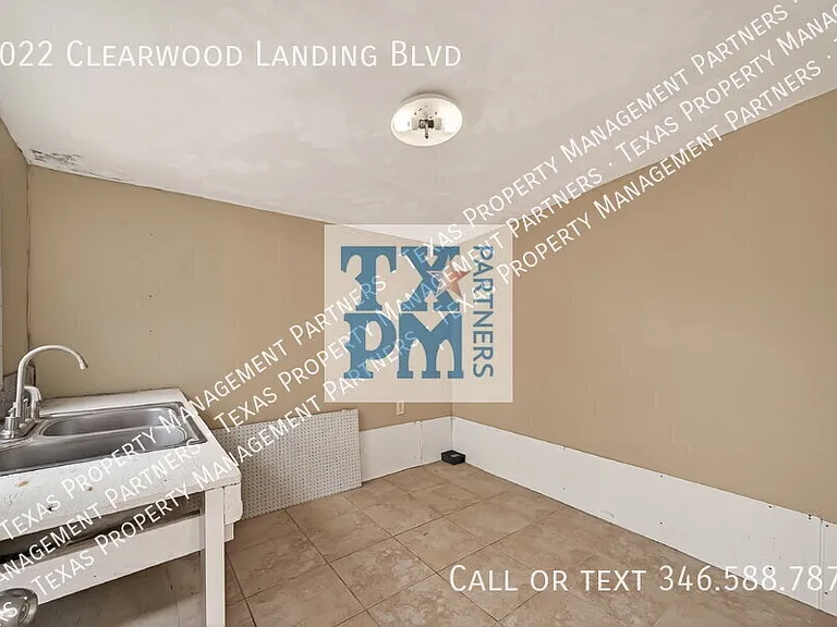 9022 Clearwood Landing Blvd — Photo 32