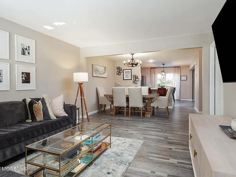 207 Harvest Way — Photo 9