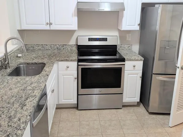 8048 Pantano Pl Unit 8, Alexandria, VA 22309