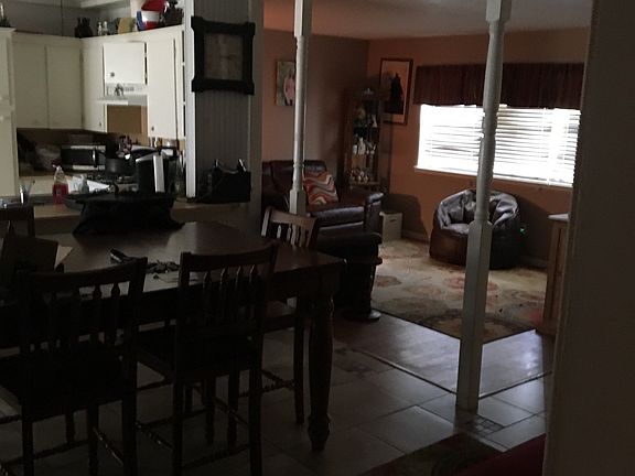 4th image of 206 Cottonwood Dr