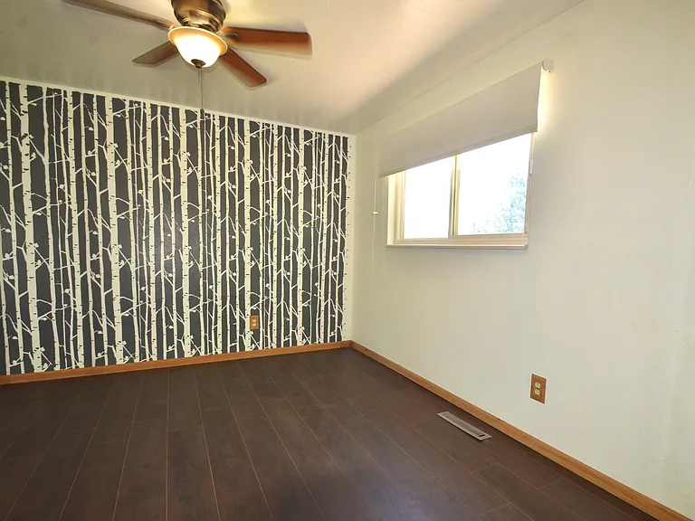 3004 Mission St — Photo 15