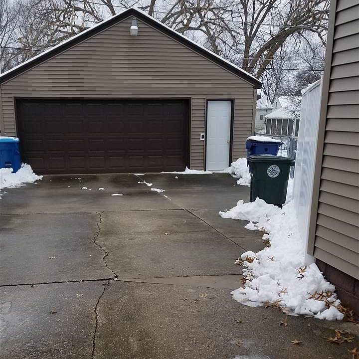 2nd image of 1156 Patton Ave