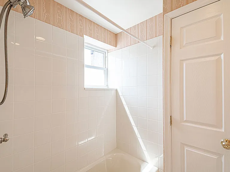 1635 E Passyunk Ave — Photo 20