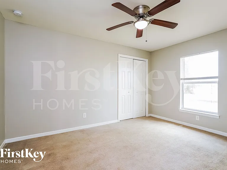 3229 NW 1st Ave — Photo 11