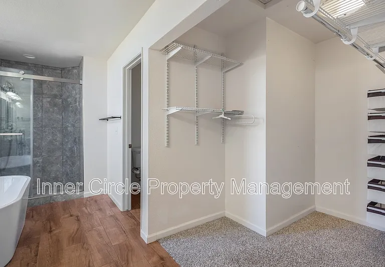 512 Bluerock Dr — Photo 26