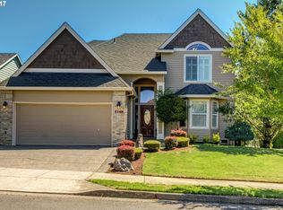 9594 SE Goldfinch Way, Happy Valley, OR 97086