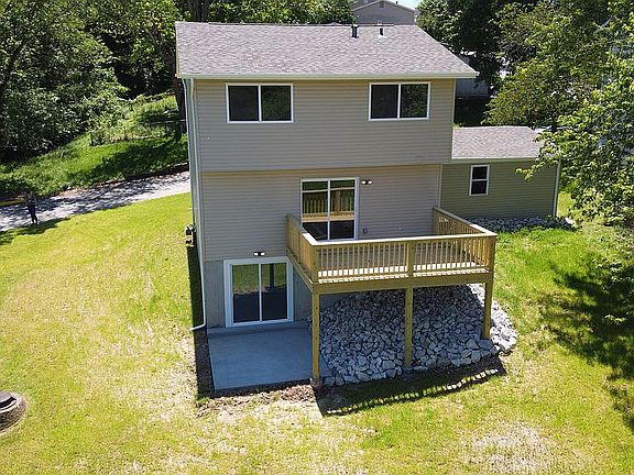 3rd image of 1821 Dandridge Dr