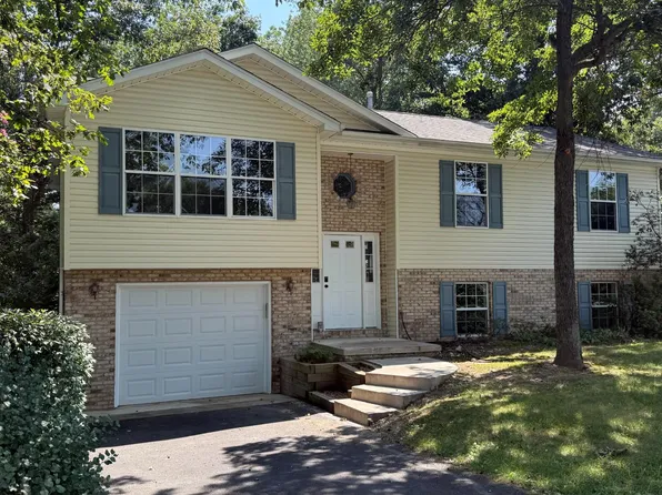 103 Woodbury Ct, Winchester, VA 22602