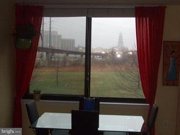 4th image of 2451 Midtown Ave #201