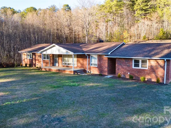133 Harmony Hl, Sylva, NC 28779