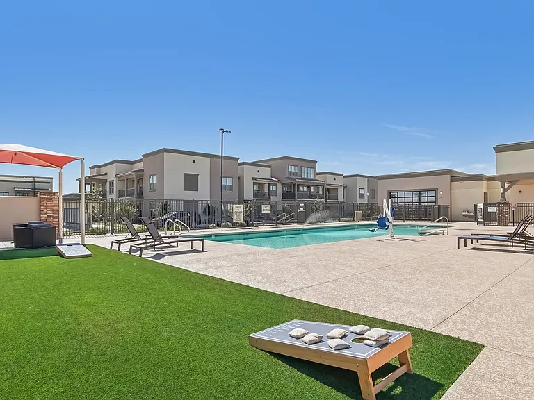 Springs at Stadium Village — Photo 40