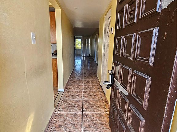 4th image of 3121 NW 47th Terrace #404