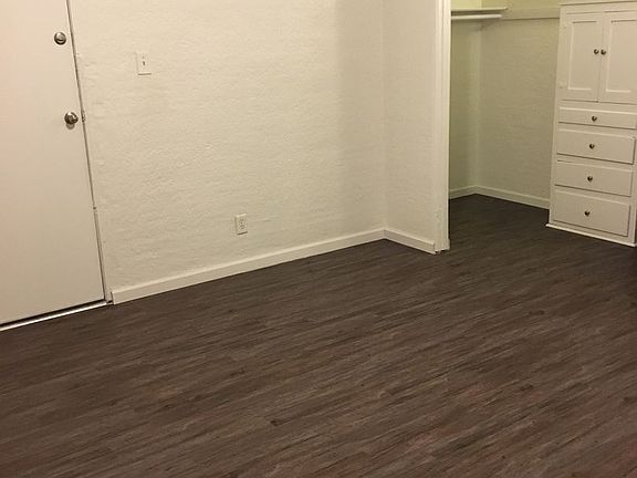 5th image of 1152 Broad Ave APT 19