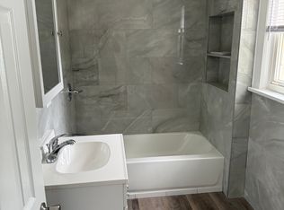 116 Laurel Hill Rd #B, Brookfield, CT 06804