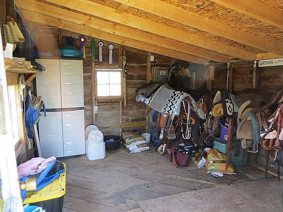 5th image of 2585 Weaver Ln