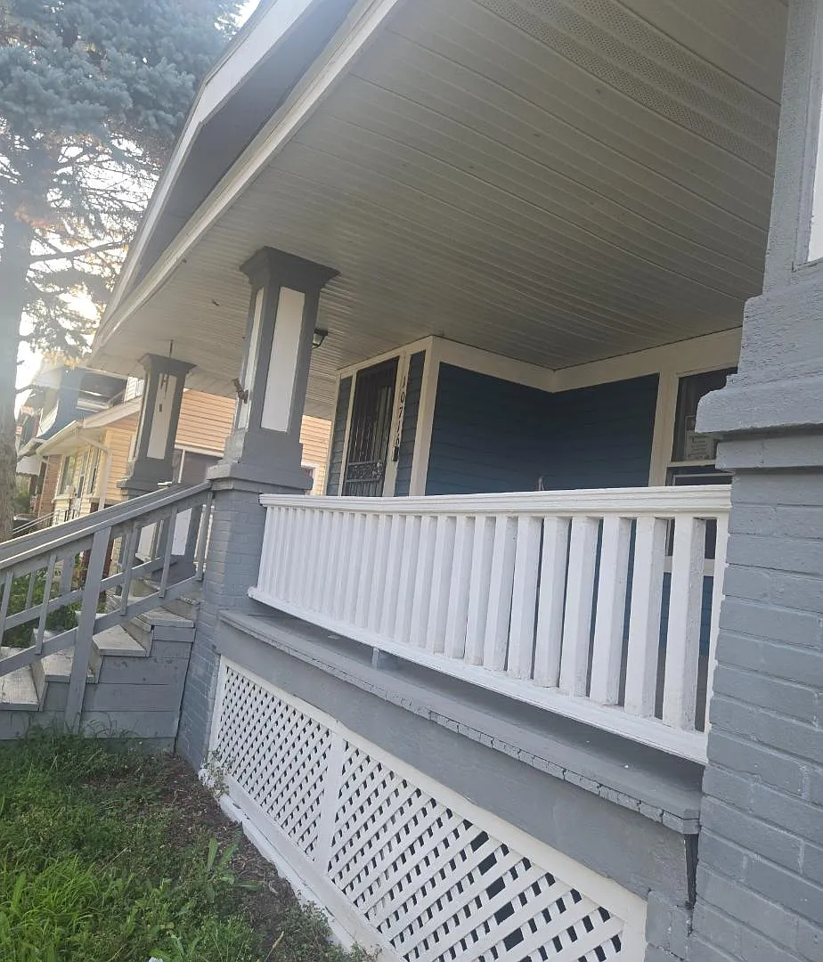 10716 Florian Ave photo 1