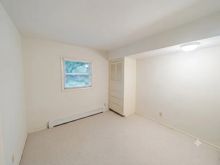 3N139 Cuyahoga Ter — Photo 14
