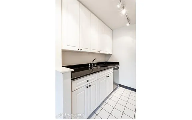 Rented by Douglas Elliman | media 15