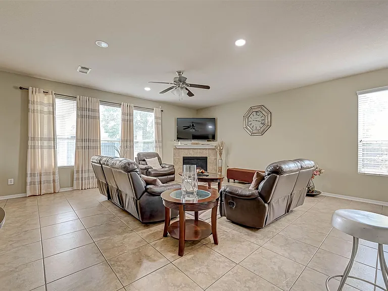 19223 Brook Village Rd — Photo 13
