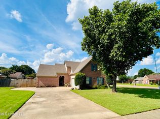 7142 Emily Ln, Olive Branch, MS 38654