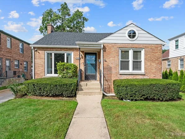 226 N Elmwood Ave, Waukegan, IL 60085