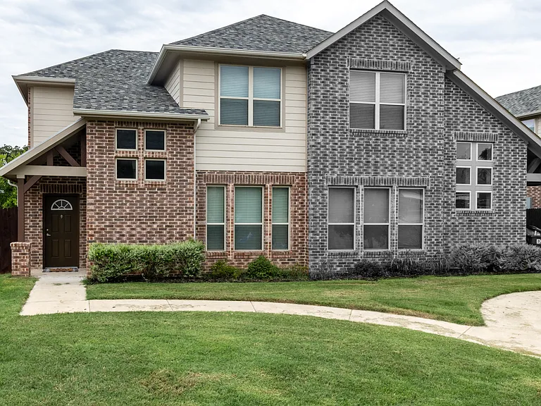 Townhouse with shared wall. The greyed out portion is not the unit that you will be renting, your unit is on the left.