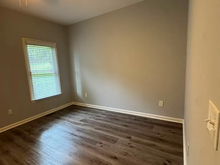 1051 Spartan Ln — Photo 23