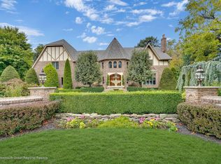 44 Takolusa Dr, Holmdel, NJ 07733