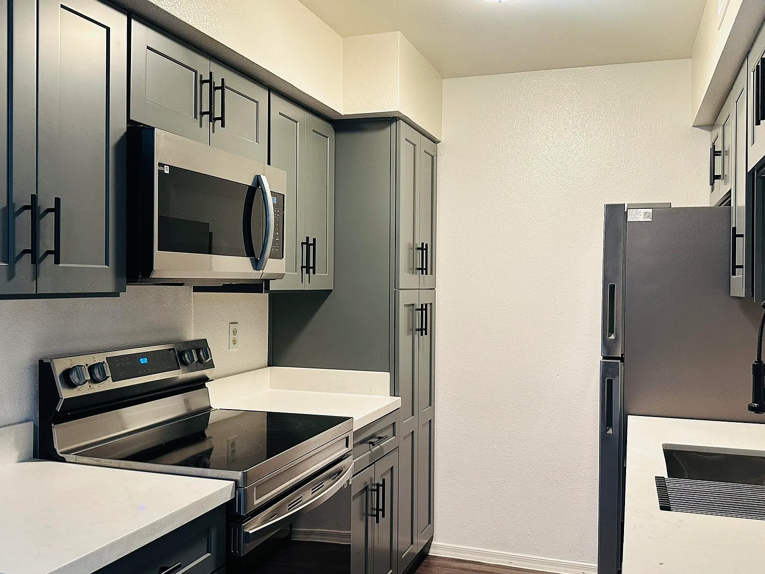 2 bed, 2.0 bath, 874 sqft, $1,500 — Photo 1
