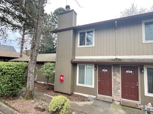 461-487 W Gloucester St, Gladstone, OR