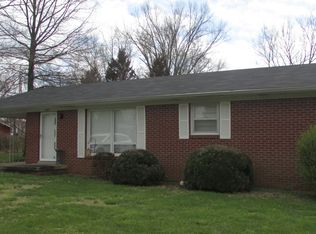 607 2nd St, Lawrenceburg, TN 38464