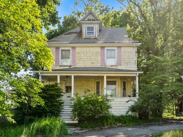 19 Rockwood Ter, Newton, MA 02466