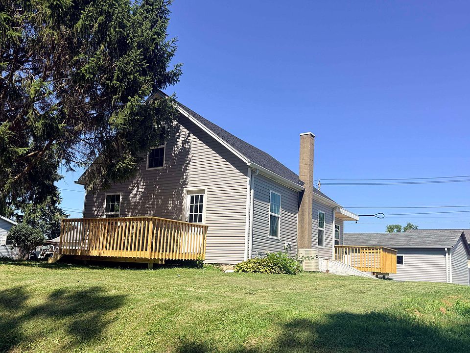 1st image of 694 Montgomery Ave
